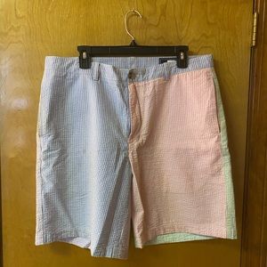 Vineyard Vines Multicolor Seersucker shorts